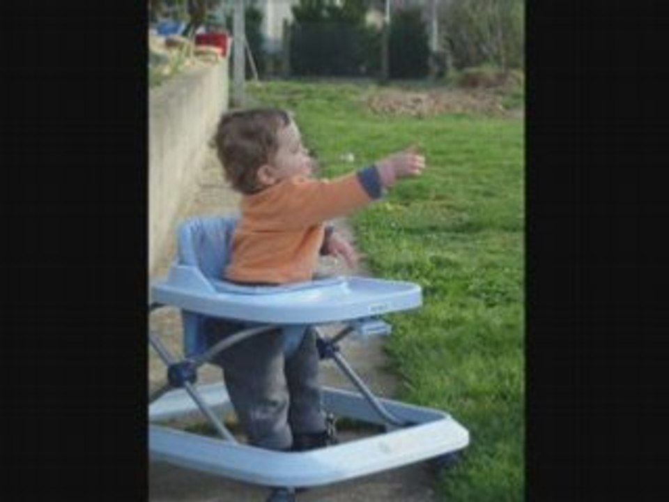 Tom en trott dehors