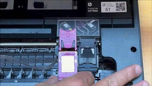 How to Replace the Ink Cartridges in a HP Envy 4500 Printer