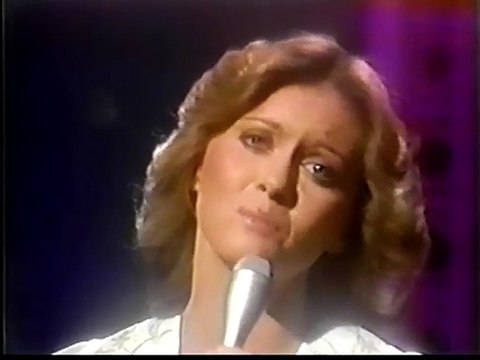 OLIVIA NEWTON-JOHN - Have You Never Been Mellow (The Tonight Show with Johnny Carson 1975)