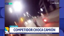 Video: Motociclista impacta contra un camión de limpieza tras realizar peligrosas maniobras