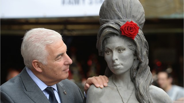 GALA VIDEO - Amy Winehouse : son père a-t-il précipité sa mort ?