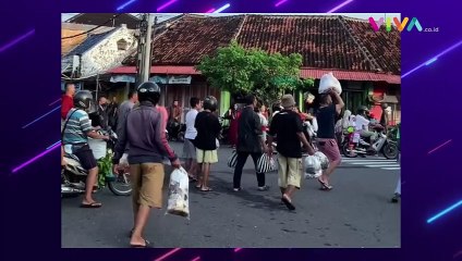 Warga Jogja Kompak Kejar Truk Sambil Lempar Sampah