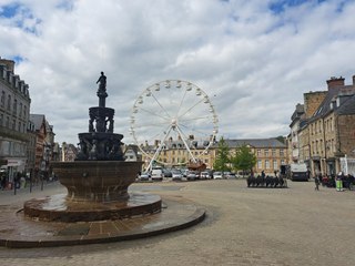 La grande roue tourne encore jusqu'au 12 mai à Guingamp