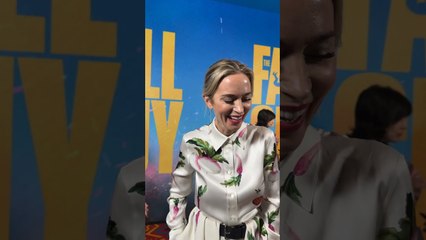 On a offert des bracelets d'amitié au cast de The Fall Guy  #RyanGosling #EmilyBlunt #AVP