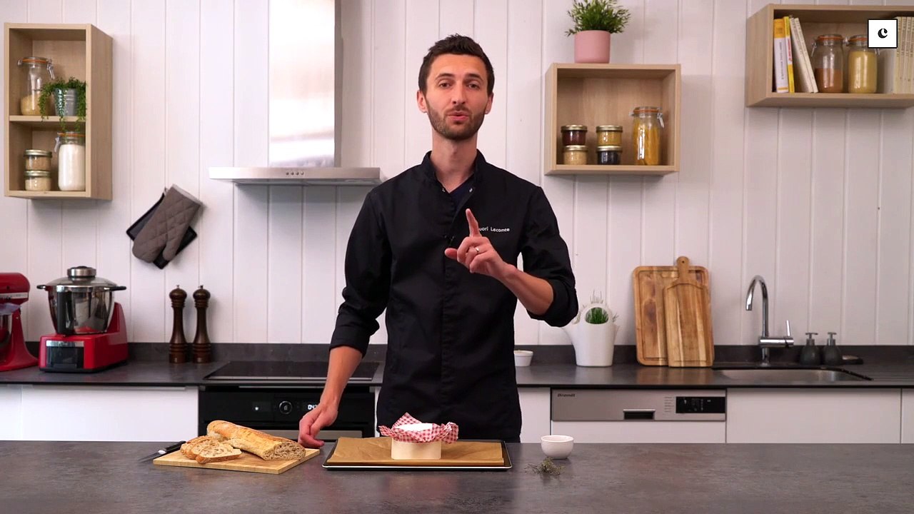 Camembert ro^ti au four