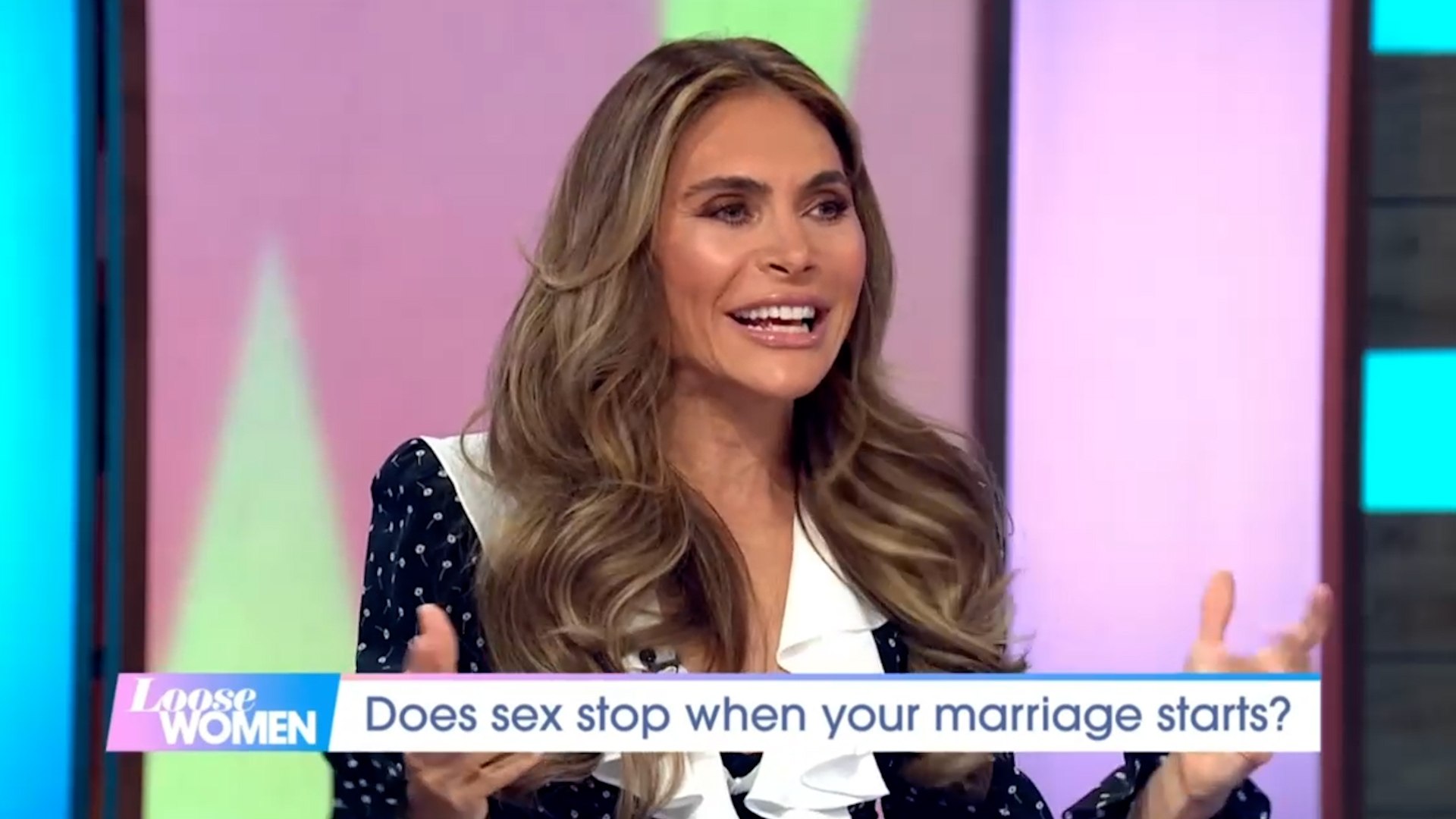 ⁣Robbie Williams' wife Ayda shares candid response to Bridgerton sex scenes