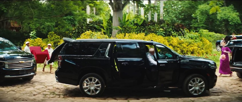 Parpadea dos veces Tráiler