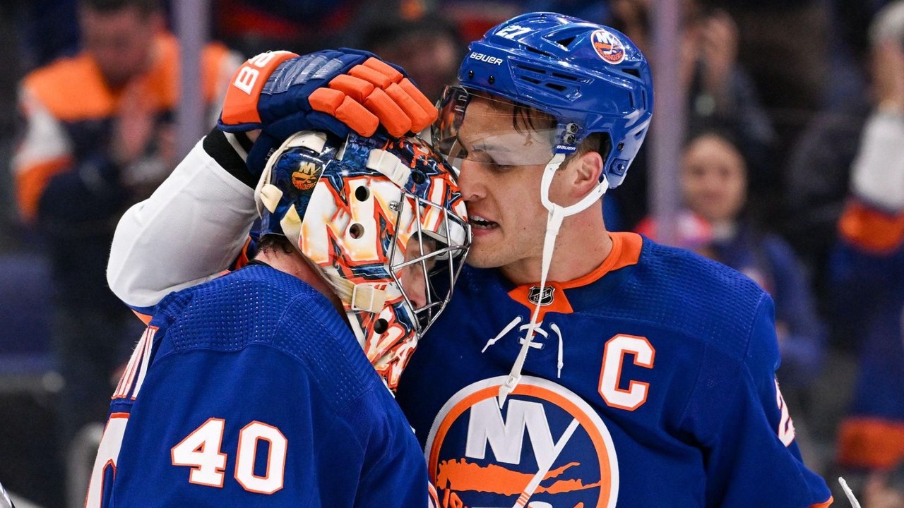 Islanders Rebound in Game 3?: Tampa vs. Islande...