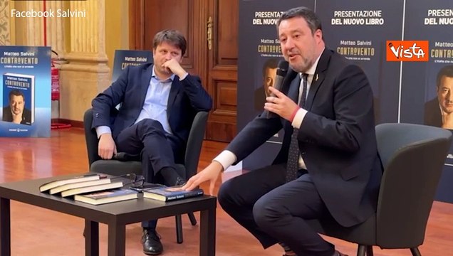 Salvini presenta il suo libro: Maroni e Bossi mi hanno cambiato la vita