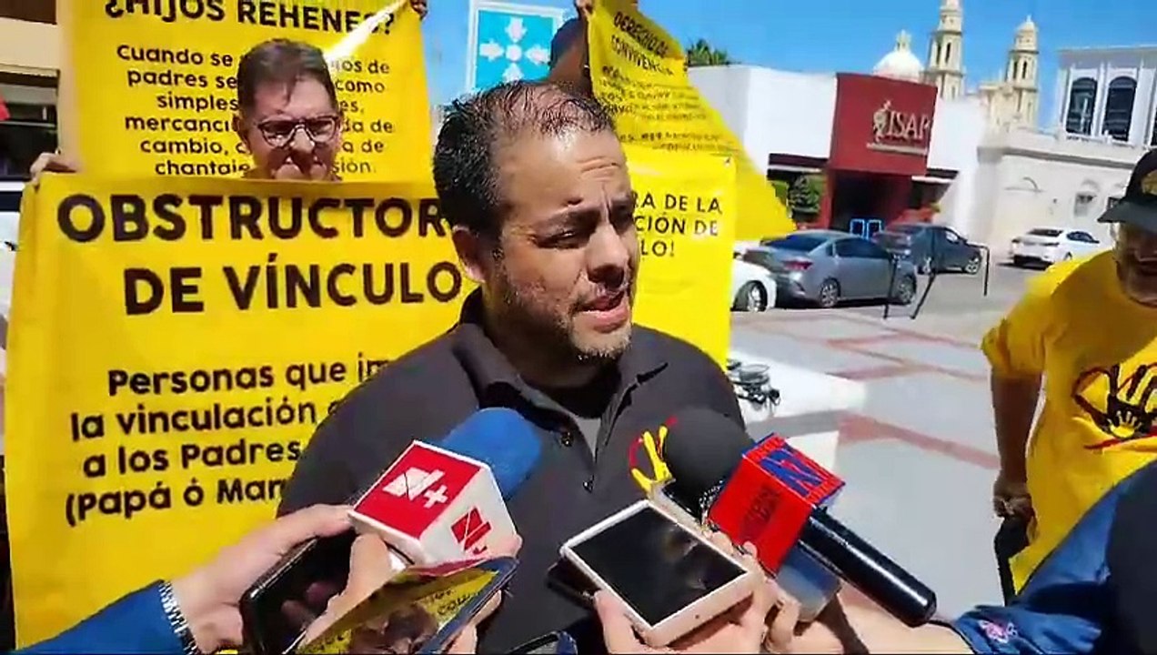 Moisés Saldaña Salazar, miembro del colectivo No Más Hijos Rehenes