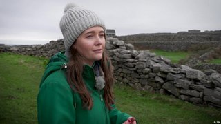 شابة إيرلندية مديرة جزيرة - 