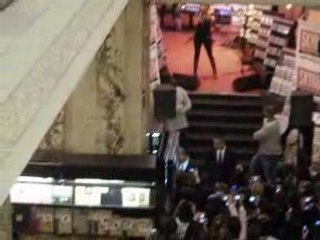 Léa o virgin megastore