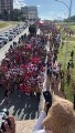 Indígenas fazem marcha rumo ao Planalto