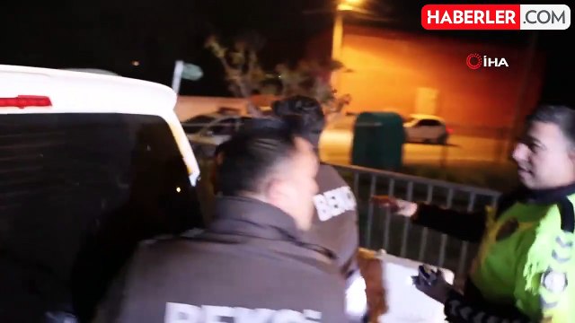 Uyuşturucuyla yakalanan alkollü sürücü polise direndi