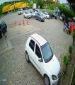 VÍDEO: Carro é atingido por caminhão na BR-101, em Santo Antônio de Jesus