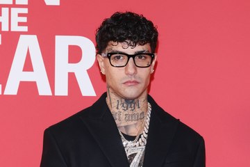 Perché il taglio capelli di Tony Effe è così virale?