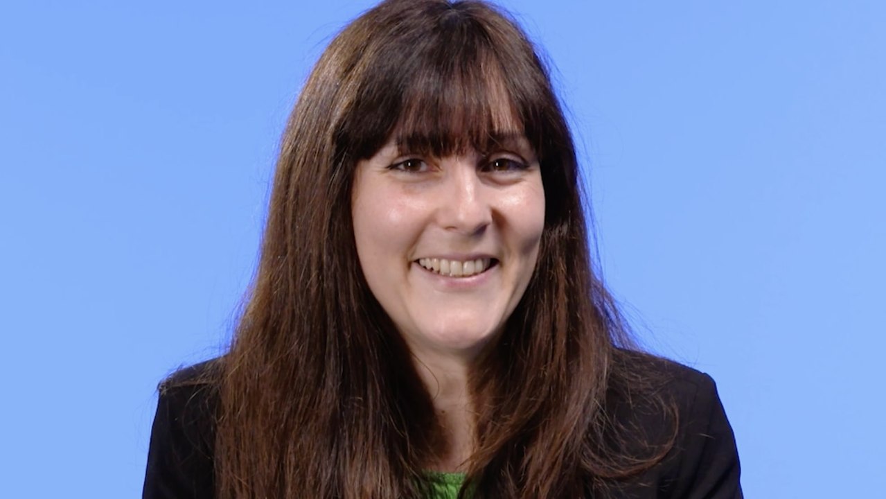 Pauline Mangin, maman d’une petite fille handicapée : “La société ne m'a pas éduquée au handicap. Oui, je remets la faute sur la société"