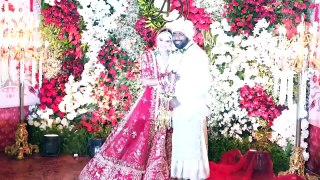Newlyweds Arti Singh and Dipak Chauhan are All Smiles as they pose Together
