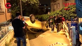 Üsküdar'da park halindeki araca çarpan otomobil takla attı