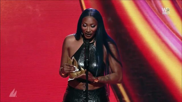 C'est très très difficile : Aya Nakamura brise l'armure et réagit aux polémiques