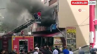 Gümüşhane'de 2 katlı mağazada korkutan yangın