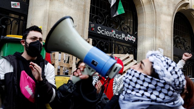 Sciences-po Paris : des dizaines d’étudiants propalestiniens bloquent un nouveau bâtiment depuis jeudi soir