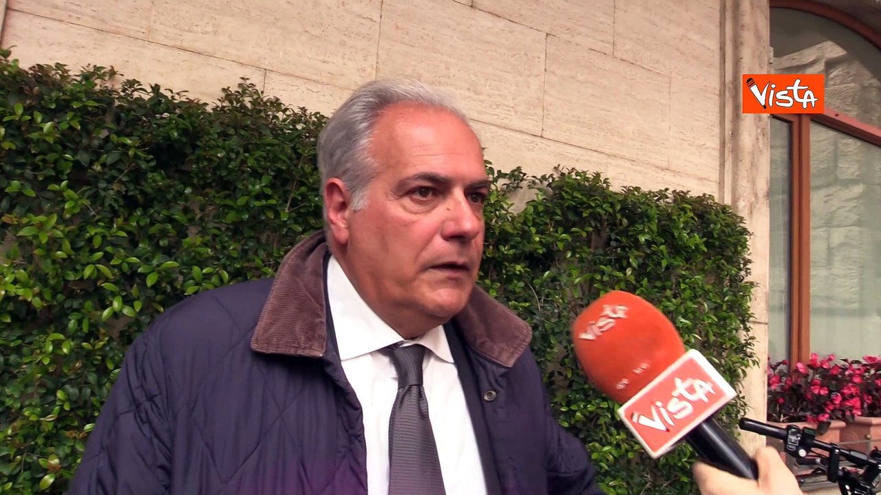 Europee, Ilaria Salis si candida con Avs, il padre Roberto: "Mia figlia vuole processo giusto"