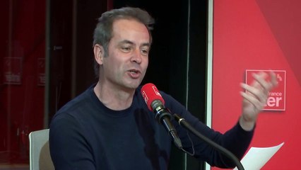 Contre les selfies avec des ours - Tanguy Pastureau maltraite l'info