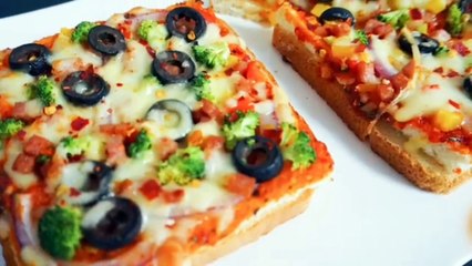 Bread Pizza / Bread Pizza Sandwich Recipe