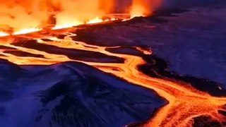 Les images magnifiques de l'éruption volcanique en Islande