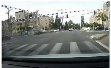 Ministro de Seguridad de Israel queda herido en un accidente de tránsito 