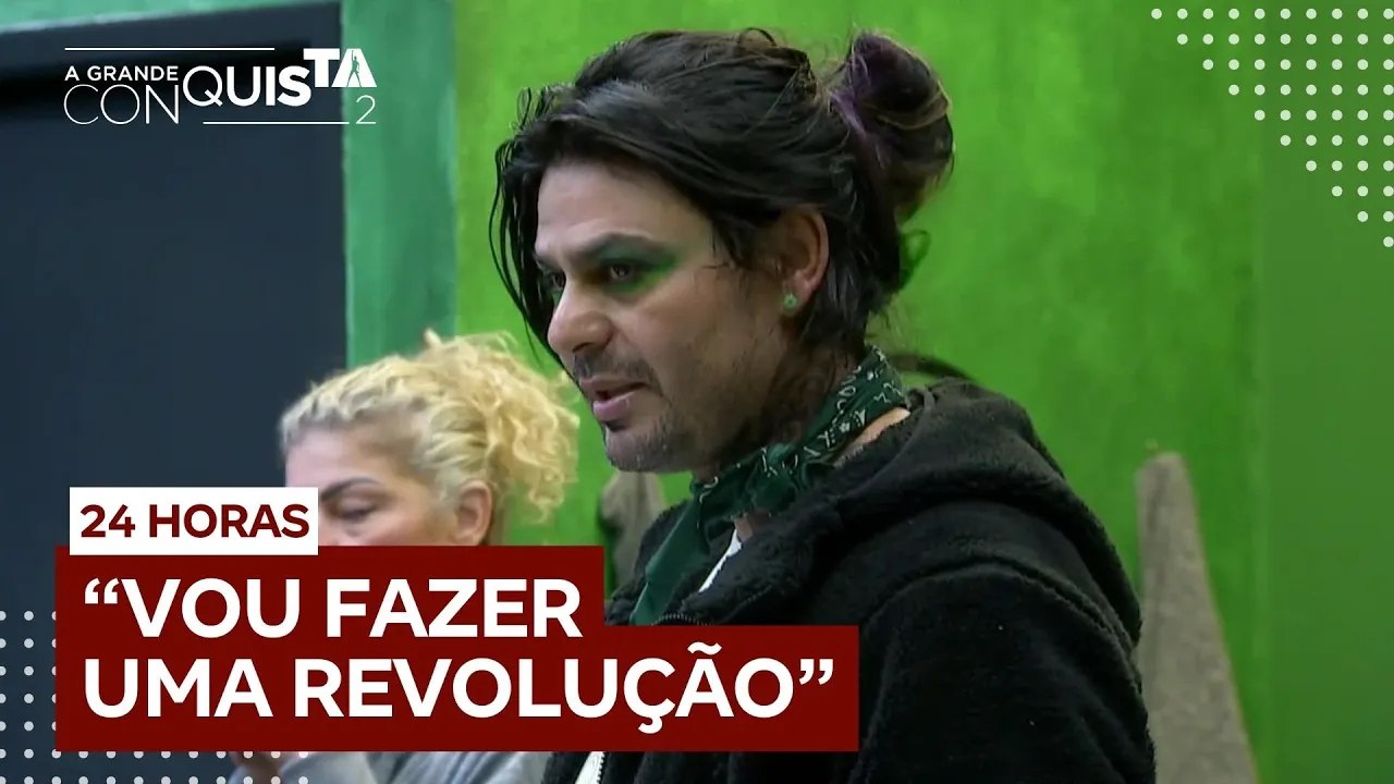 Rambo se revolta após falarem que ele não ajuda...