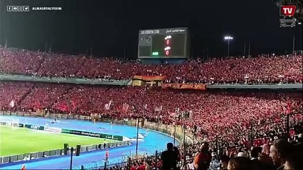 أجواء هيستيرية داخل استاد القاهرة لحظة بداية مباراة الأهلي ومازيمبي