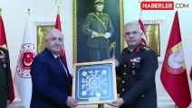 Milli Savunma Bakanı Yaşar Güler, Kıbrıs Türk Barış Kuvvetleri'nde incelemelerde bulundu