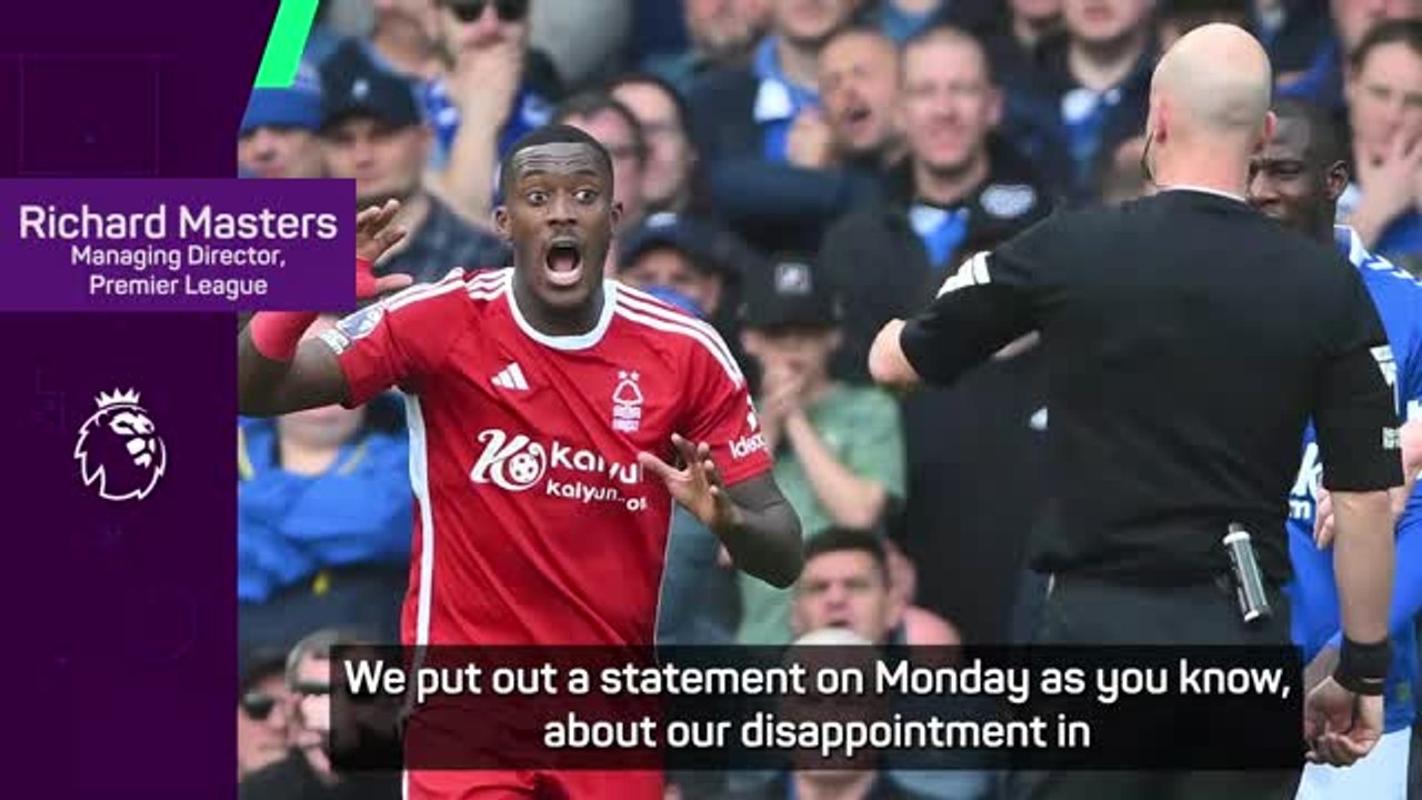 Premier League chief backs under fire referees