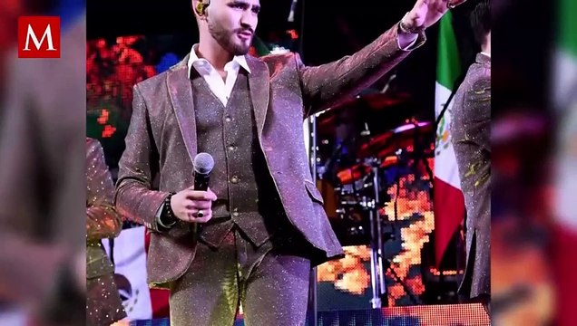 Vocalista de Banda 'El Recodo' es tocado indebidamente por una fan durante concierto