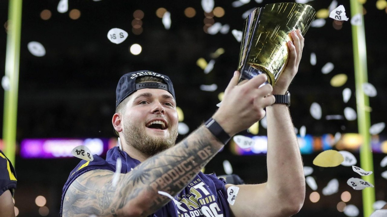 Browns Select Zak Zinter With No. 85 Pick in 2024 NFL Draft