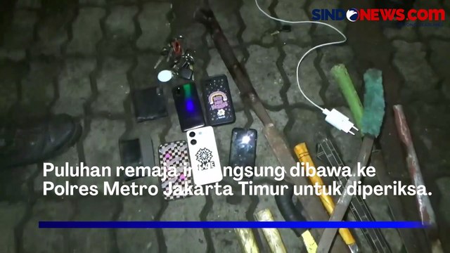 Meresahkan, Polisi Tangkap Puluhan Remaja yang Konvoi Motor dengan Senjata Tajam di Jakarta Timur