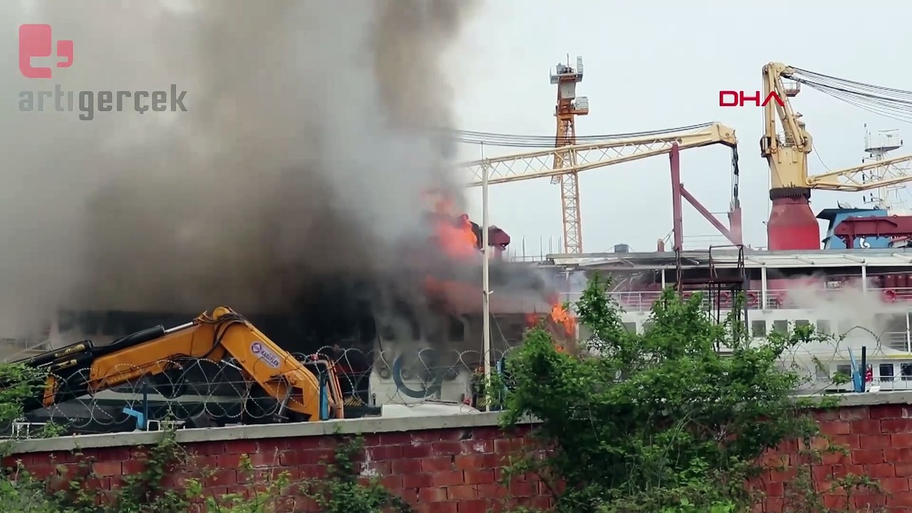 Ünye Tersanesi’nde gemi yangını
