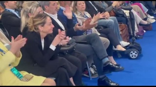 Dibattito su violenza donne con Gerini: Arianna Meloni in prima fila