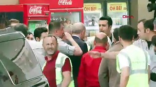 Erdoğan'dan akaryakıt istasyonuna sürpriz ziyaret