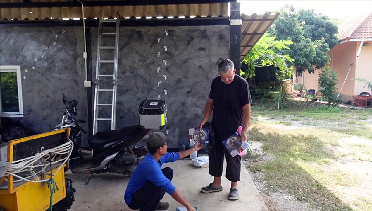 120 KG Zuschauerpost  TEIL 2  #thailand2023   #auswandern   #gästehaus    #tischler  #geschenke (1080p_50fps_H264-128kbit_AAC)
