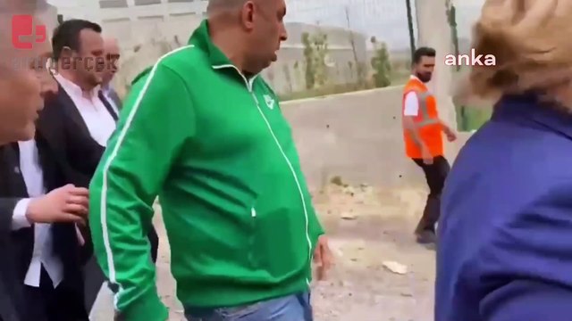 Kendini yere atıp yuvarlanan AKP'li meclis üyesi, görevinden ve partisinden istifa etti