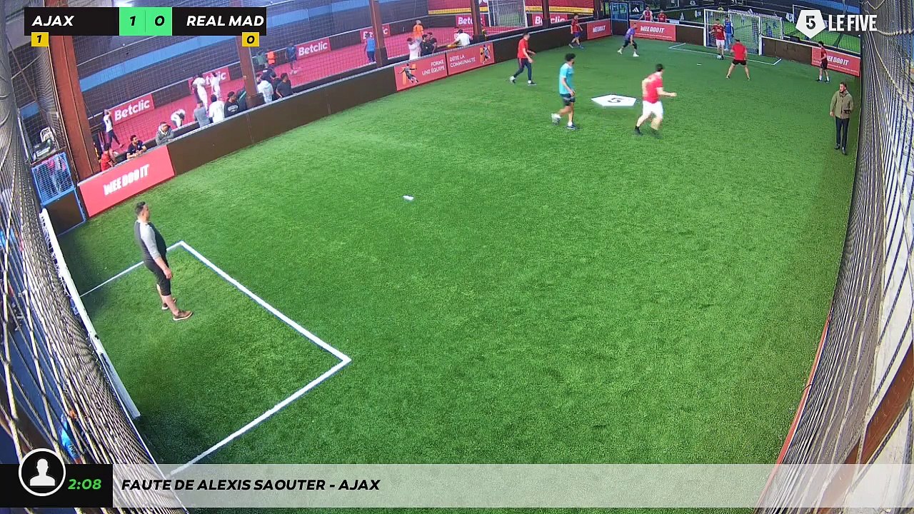 Faute de Alexis Saouter - AJAX