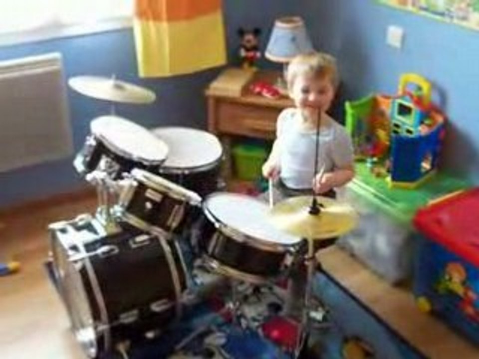 yoann on the drum-kit