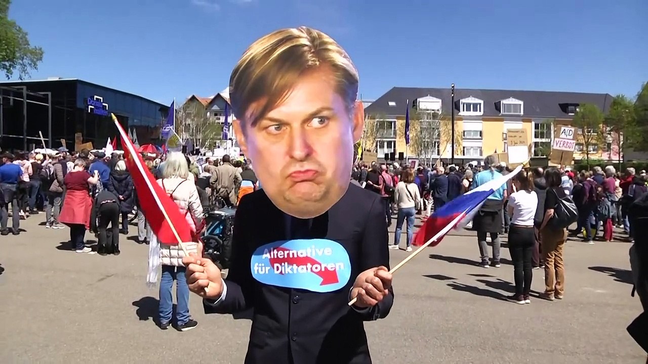 AfD-Europawahlkampf: Parteispitze und Anhänger trotzen Vorwürfen