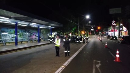 Lei Seca: fiscalização de trânsito detém condutores e apreende veículos