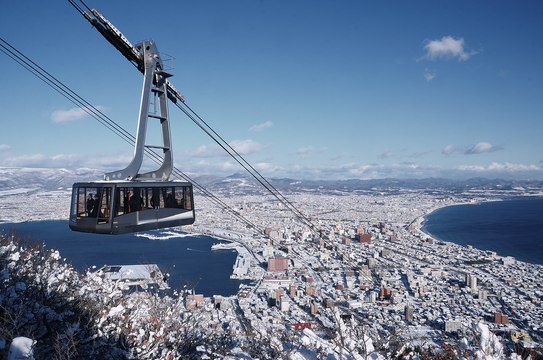 On découvre Hokkaïdo dans notre Tour du Japon et de ses paysages:) (Exclusivité Dailymotion)