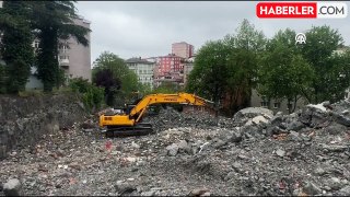 Sayısız olaya şahitlik eden İstanbul Emniyeti'nin Gayrettepe binası yıkıldı