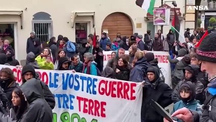 Corteo a Venaria Reale contro il G7 dell'ambiente